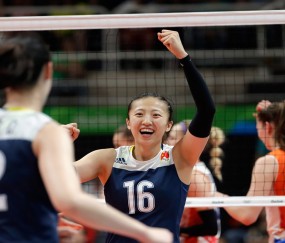 开云体育中国-跨越东西的王者时刻，开拓者逆转辽宁，詹姆斯东决接管