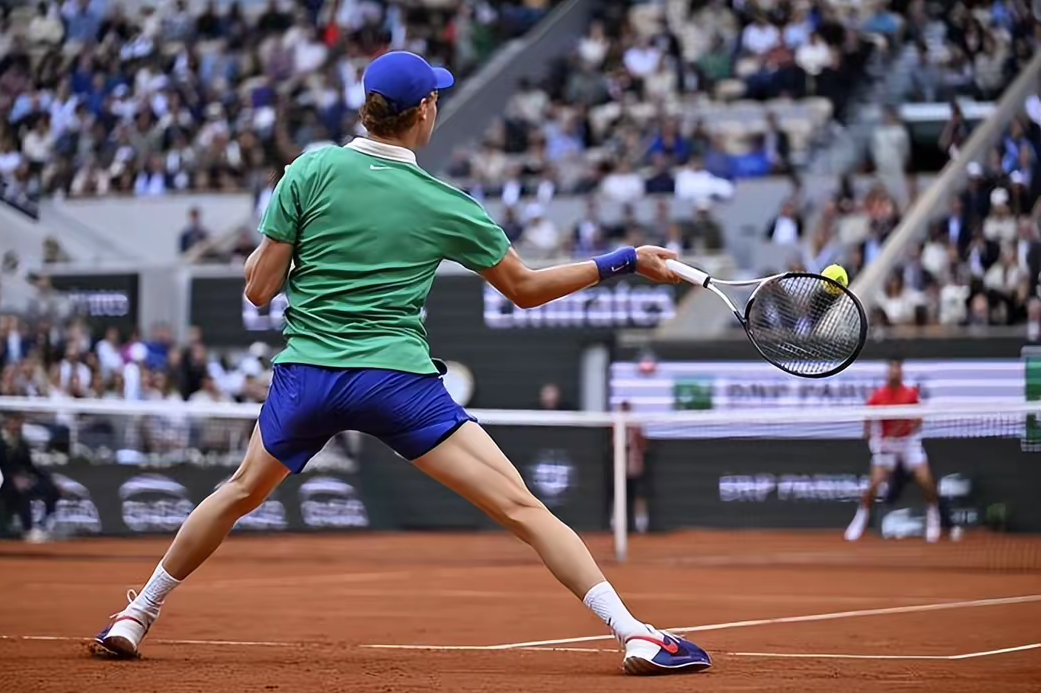 ATP总决赛鏖战年终总决赛,德约科维奇高光表现 ATP总决赛鏖战年终总决赛,德约科维奇高光表现