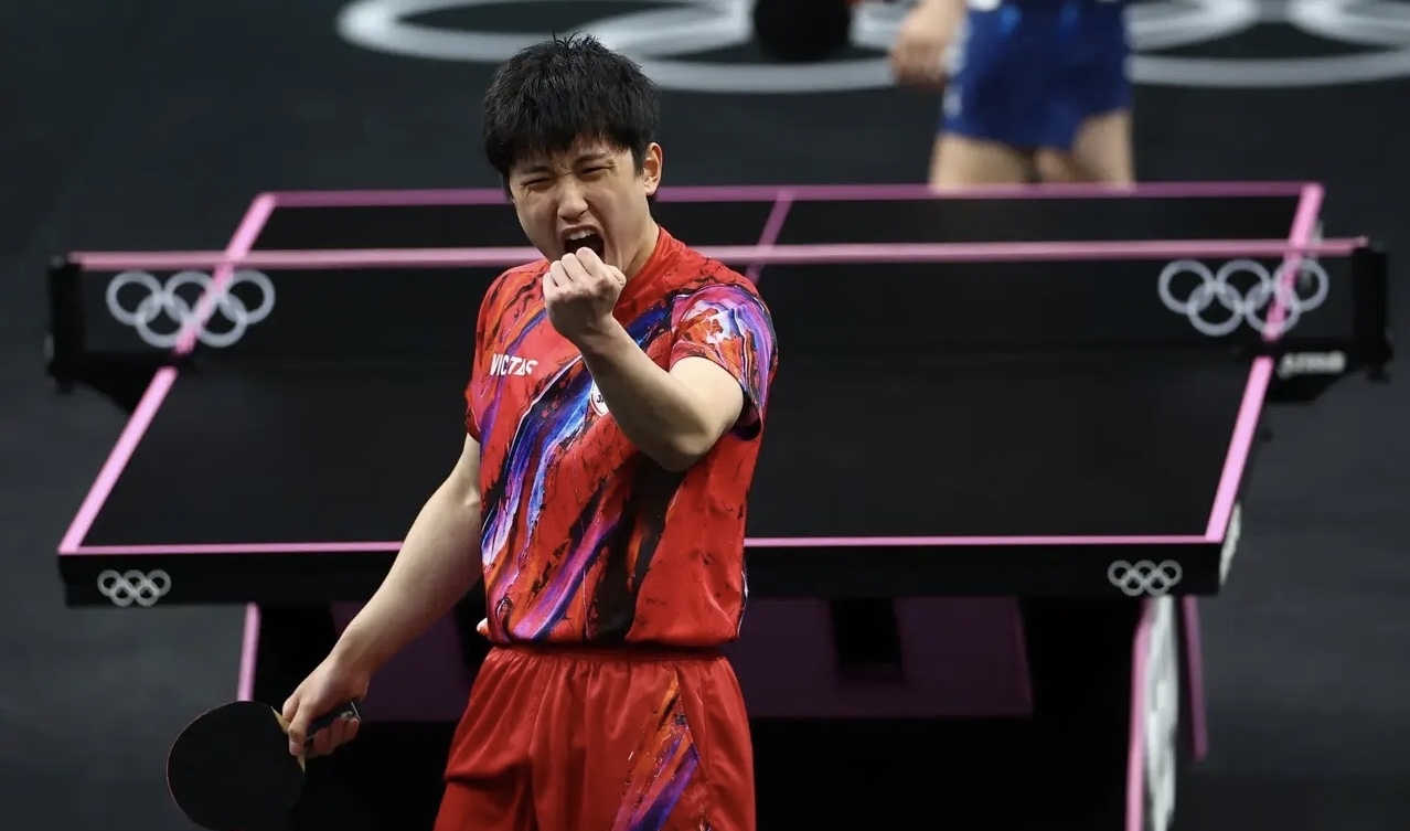 中国队逆转法国队,张本智和关键制胜 中国队逆转法国队,张本智和关键制胜