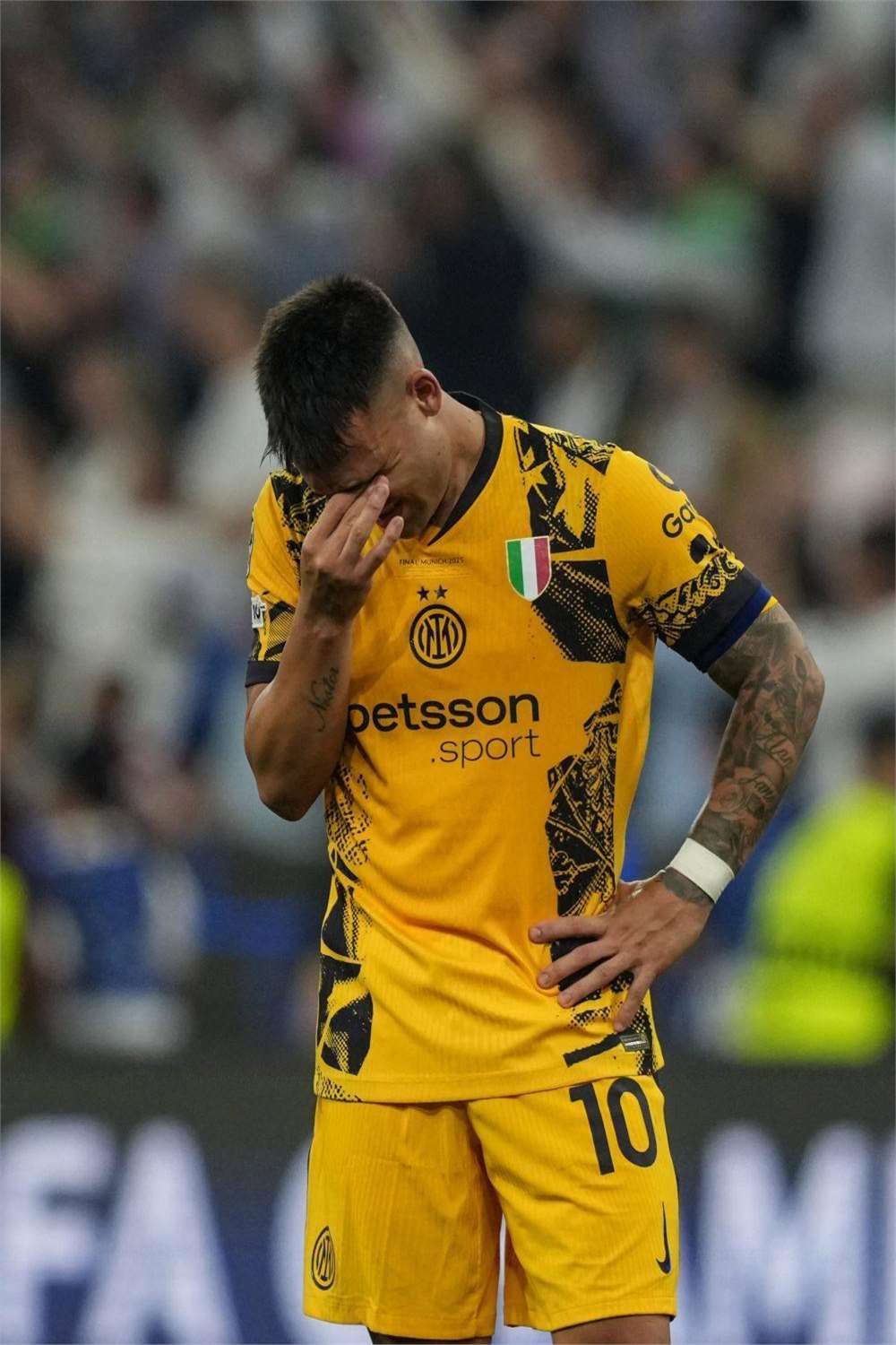 勒沃库森强势罗马,恩昆库三分雨点燃全场 勒沃库森强势罗马,恩昆库三分雨点燃全场