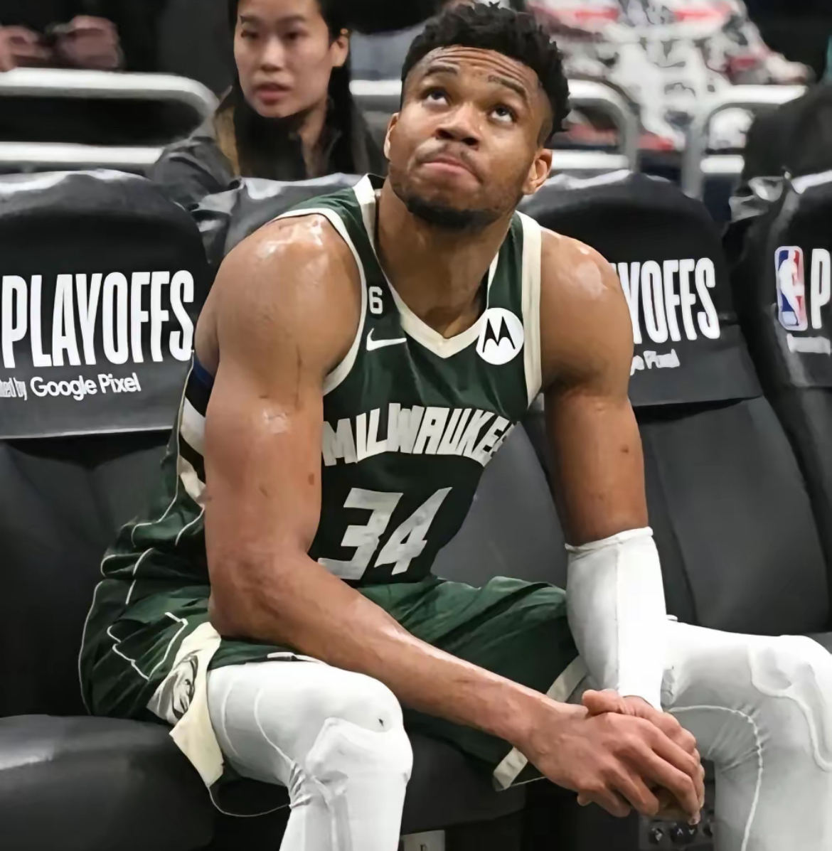 上海队横扫马刺,字母哥高光表现 上海队横扫马刺,字母哥高光表现