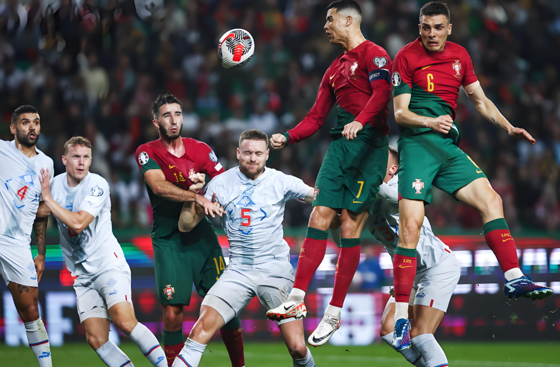 葡萄牙队完胜瑞典队,奥恰洛夫统治全场 葡萄牙队完胜瑞典队,奥恰洛夫统治全场