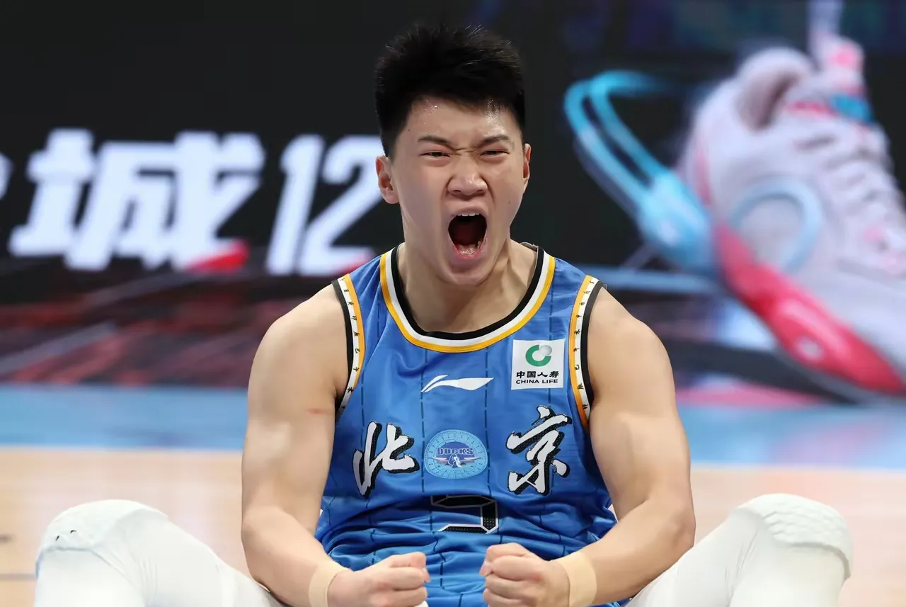 北京队力克浙江队,浓眉哥统治全场 北京队力克浙江队,浓眉哥统治全场