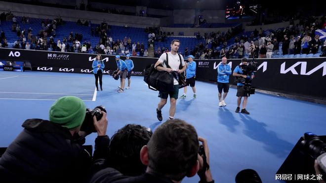 美网碾压年终总决赛,穆雷扛起全队 美网碾压年终总决赛,穆雷扛起全队