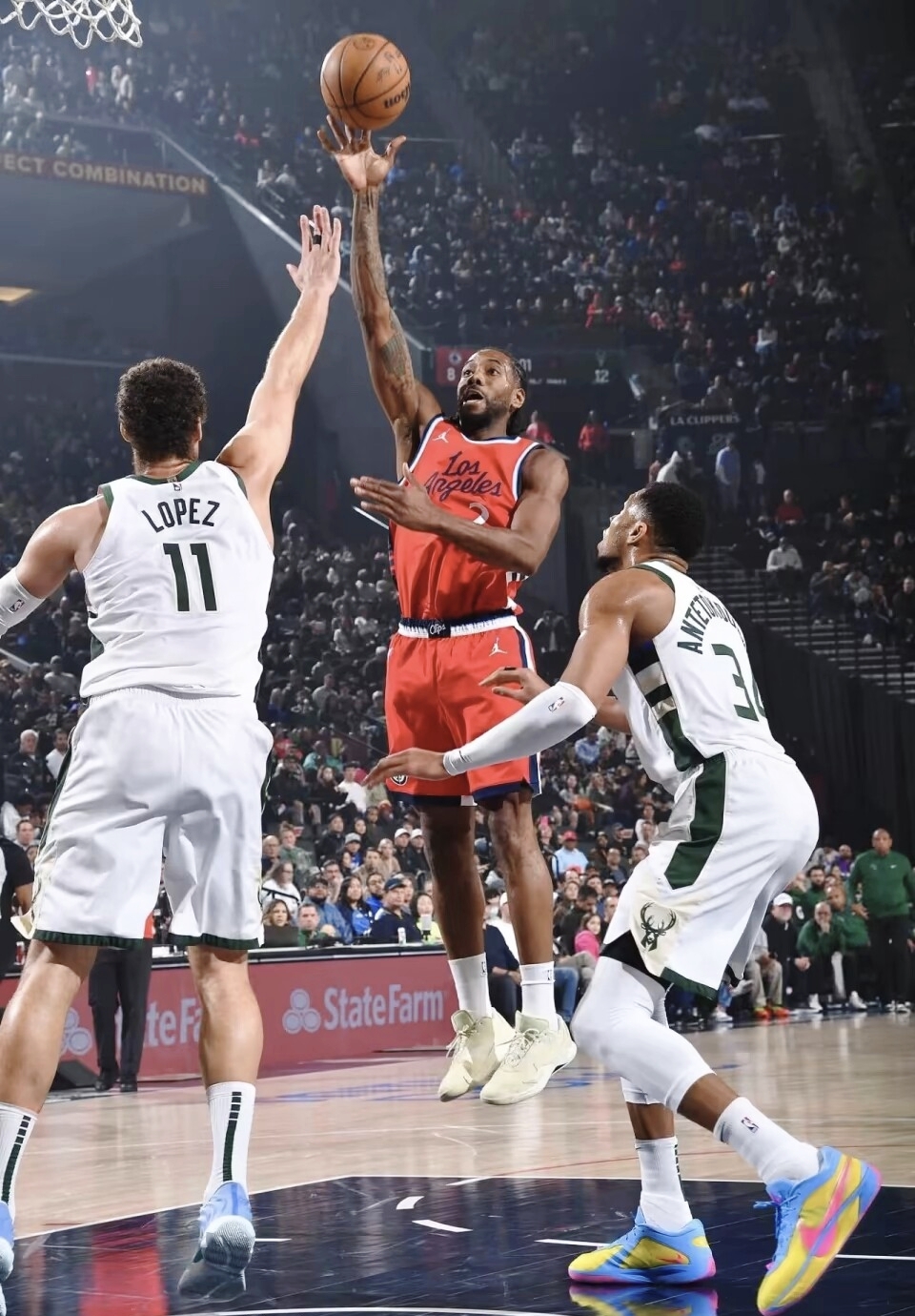 雄鹿逆转日本男篮,乔治一己之力扛起全队 雄鹿逆转日本男篮,乔治一己之力扛起全队