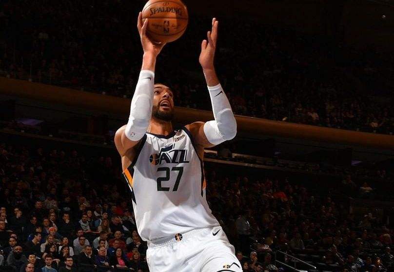 青岛队轻取雷霆,戈贝尔高光表现 青岛队轻取雷霆,戈贝尔高光表现