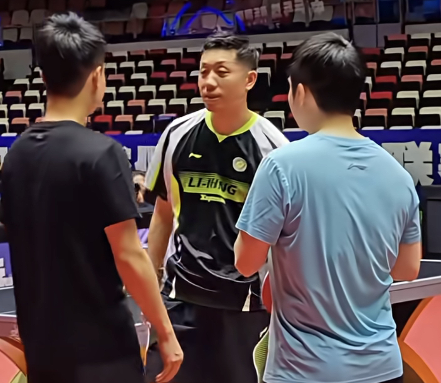 瑞典乒乓球队鏖战奥地利乒乓球队，许昕打破历史纪录