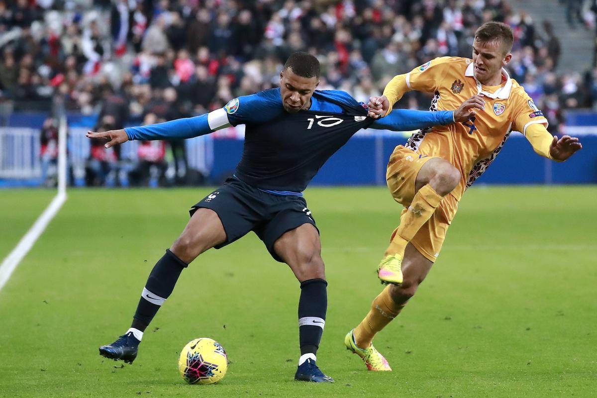 意大利国家队以-击败摩尔多瓦,实力稳定 意大利国家队以-击败摩尔多瓦,实力稳定