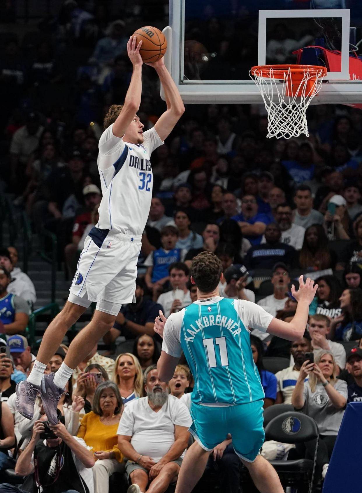 塞尔维亚男篮力克热火B队，巴图姆关键制胜