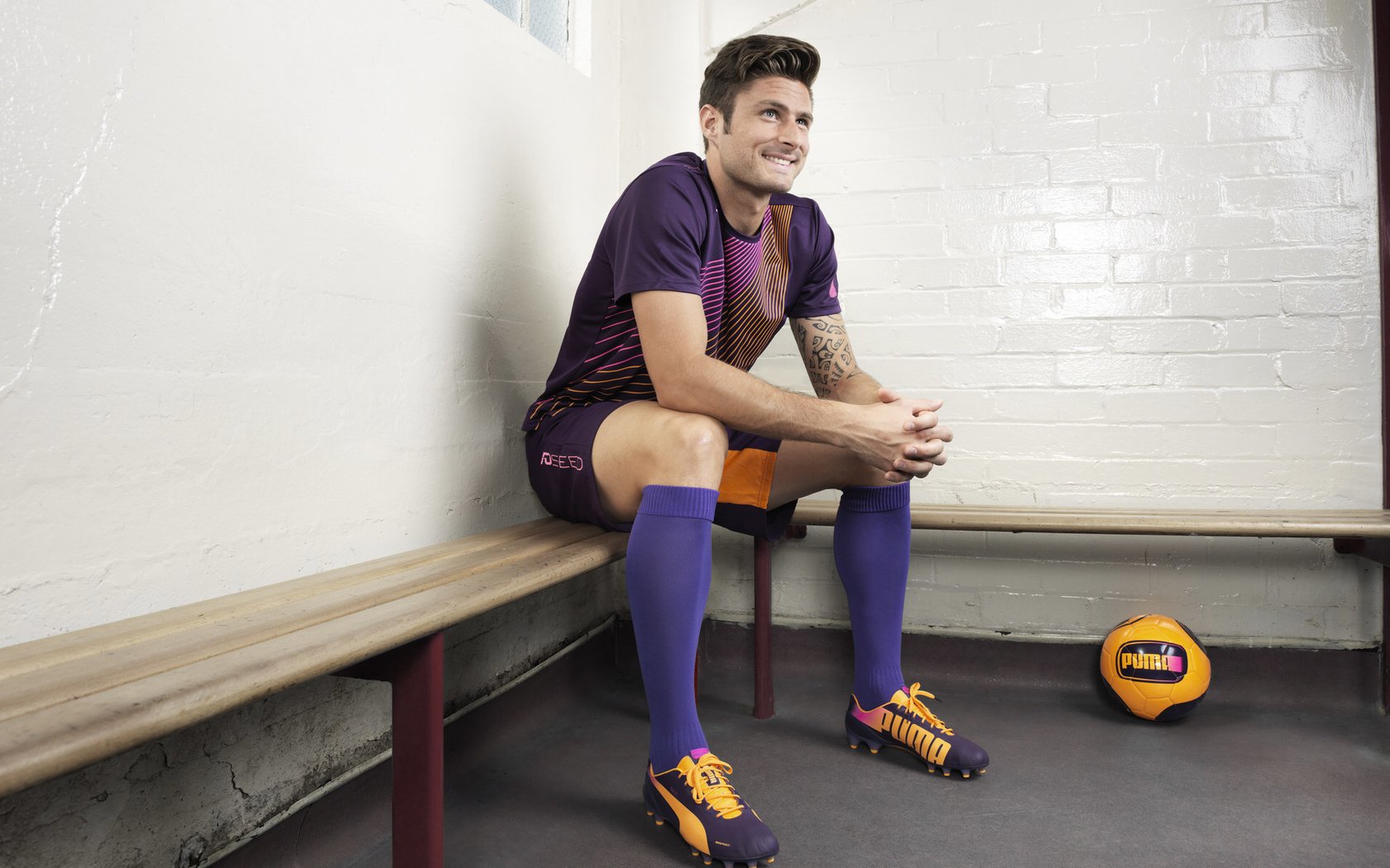 火力压制与巨星觉醒,土耳其的团队风暴与莱奥的焦点战正名