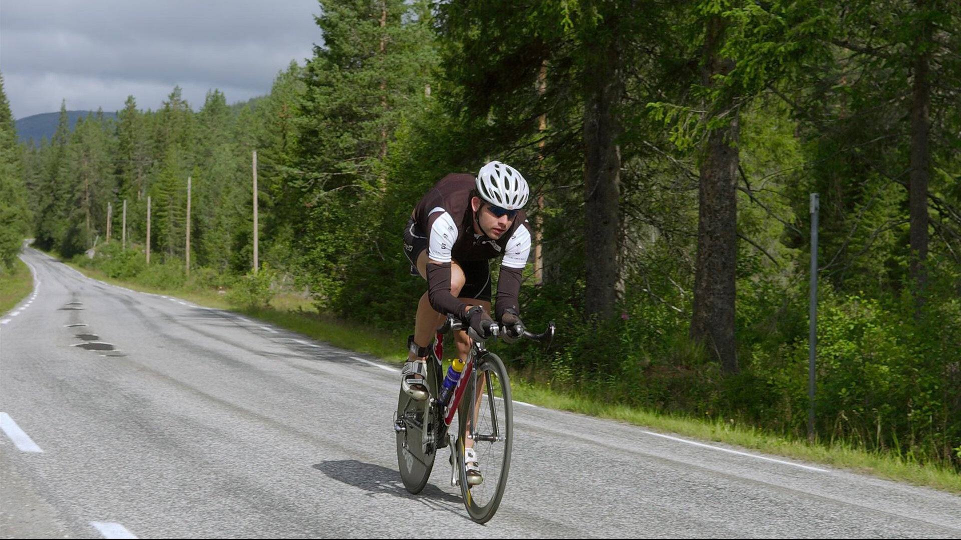 北欧神话的黄昏，安赛龙独木难支，日本队逆转丹麦的羽球史诗