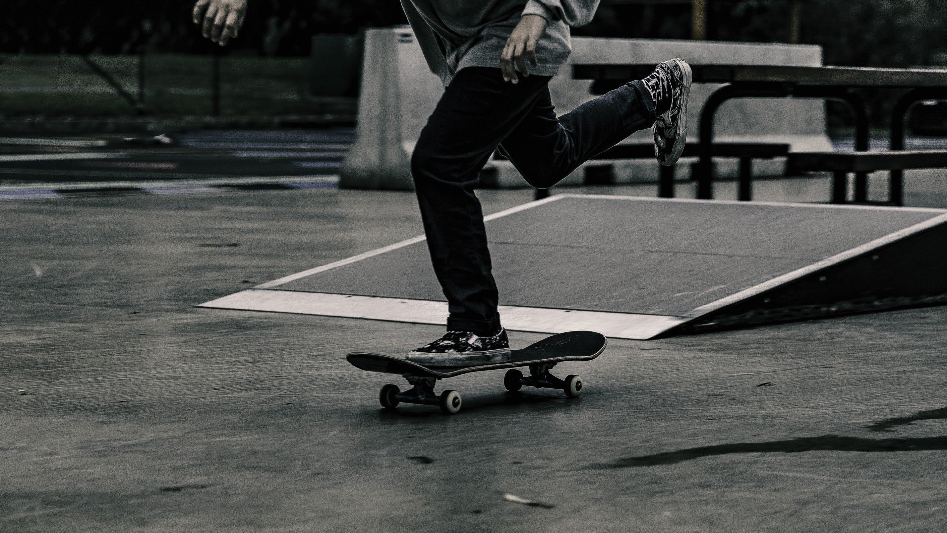 孤峰之上的吉鲁，2026世界杯关键战，他用老将的脊梁扛起哥伦比亚与越南的生死局